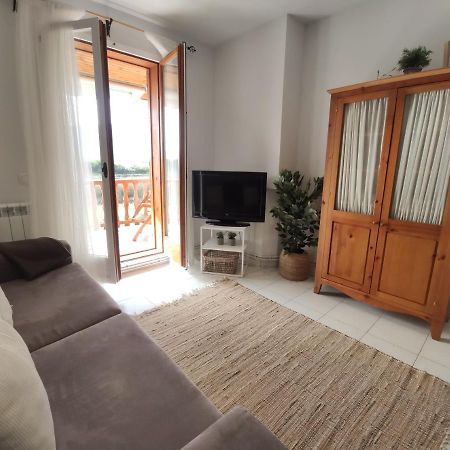 Apartamento Goxoa Хака Екстер'єр фото