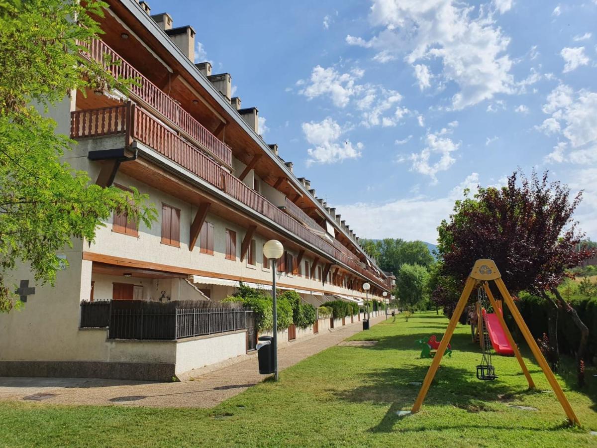 Apartamento Goxoa Хака Екстер'єр фото