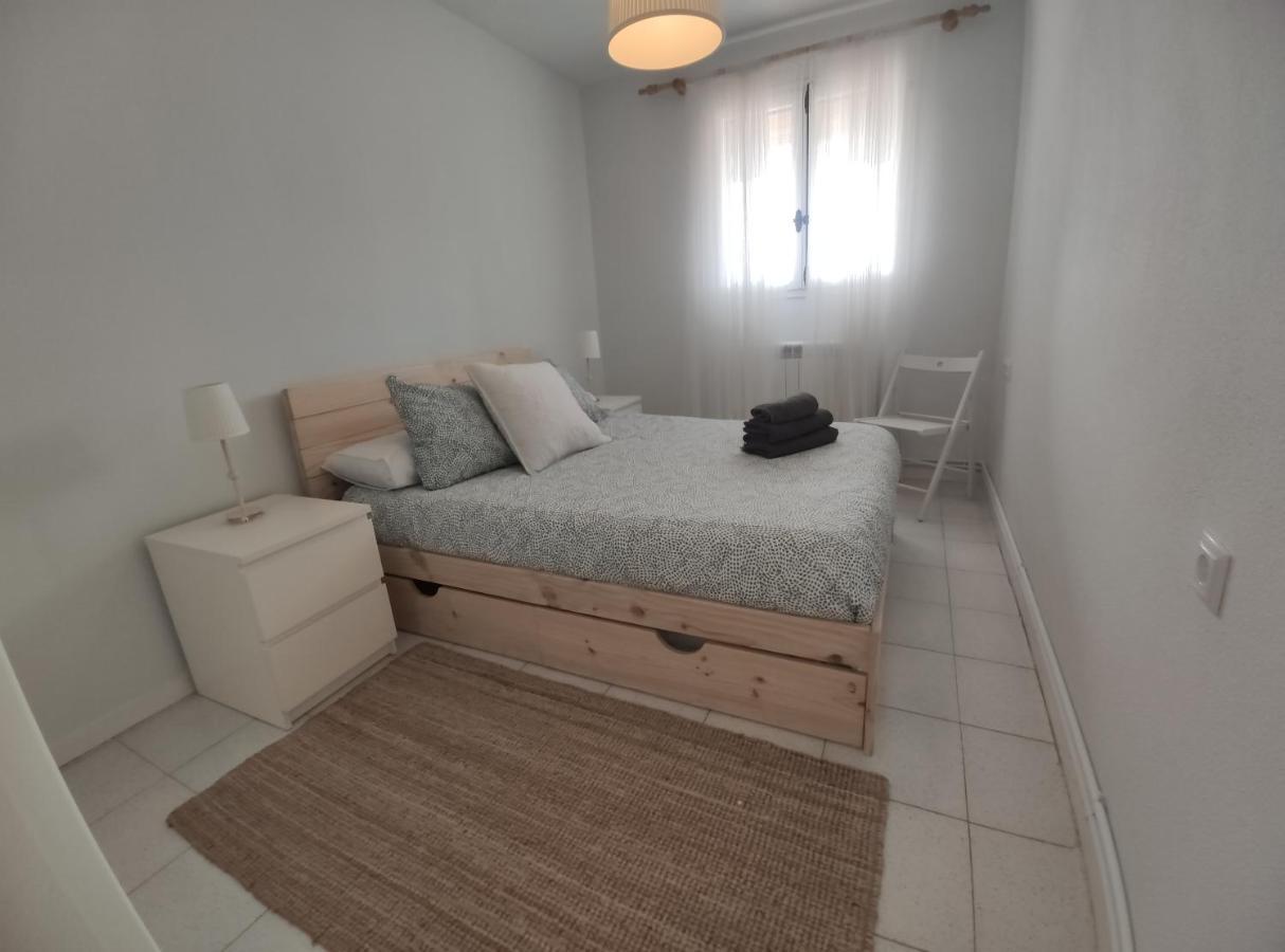 Apartamento Goxoa Хака Екстер'єр фото
