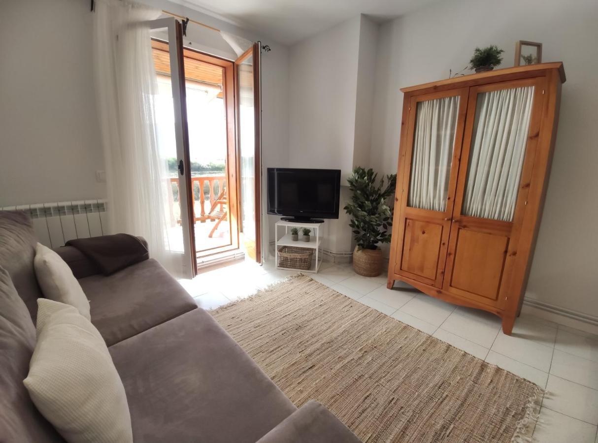 Apartamento Goxoa Хака Екстер'єр фото