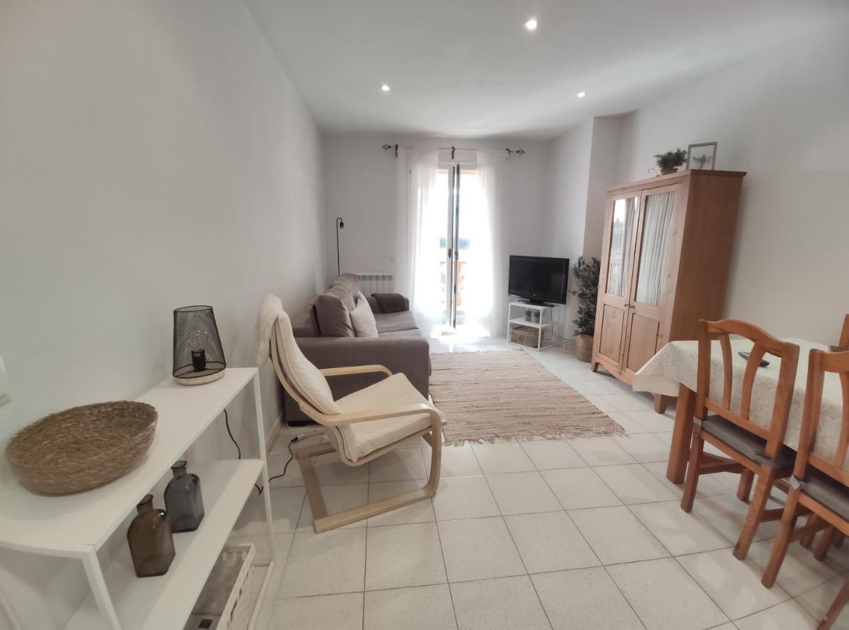 Apartamento Goxoa Хака Екстер'єр фото